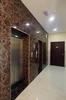 al dhiyafa palace hotel apartment