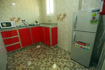 al dhiyafa palace hotel apartment