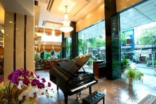 kin hotel thi sach