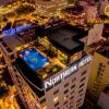 kin hotel thi sach