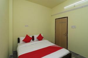 spot on 27004 hotel om sai plaza