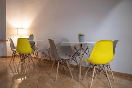 moon hostel warszawa