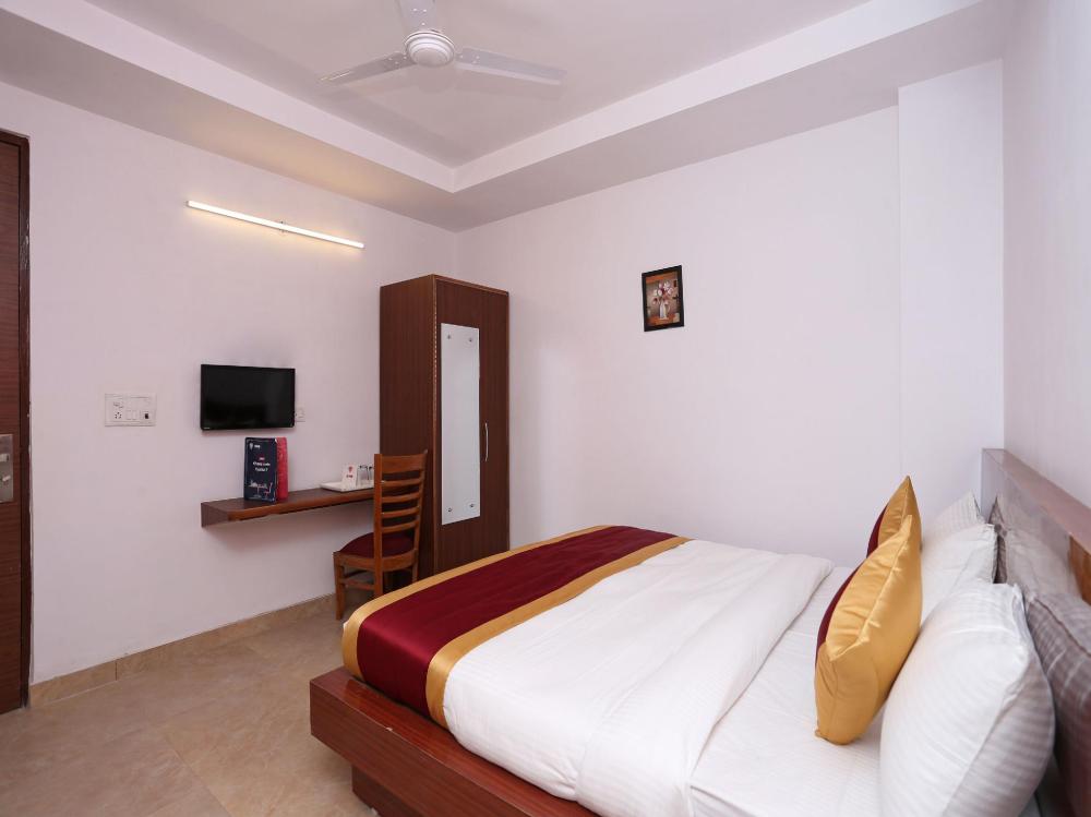 Amaira Hotels & Banquets (Near Vaishali Metro Station),Vasundhara,3 star
