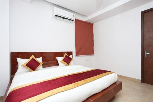 amaira hotels and banquets near vaishali metro station