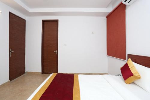 amaira hotels and banquets near vaishali metro station
