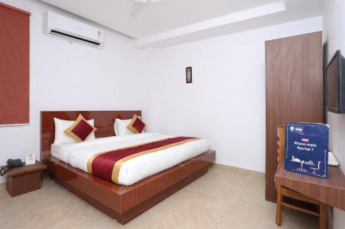 amaira hotels and banquets near vaishali metro station