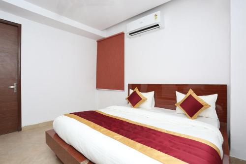 amaira hotels and banquets near vaishali metro station