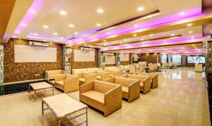 amaira hotels and banquets near vaishali metro station