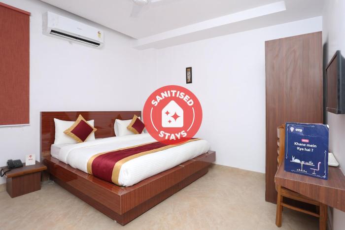 amaira hotels and banquets near vaishali metro station