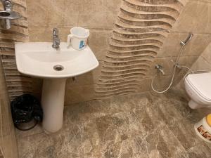 Hotel Ashoka Ganages,Sarnath>>Varanasi,3 star