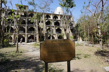 chakrah by hermitage