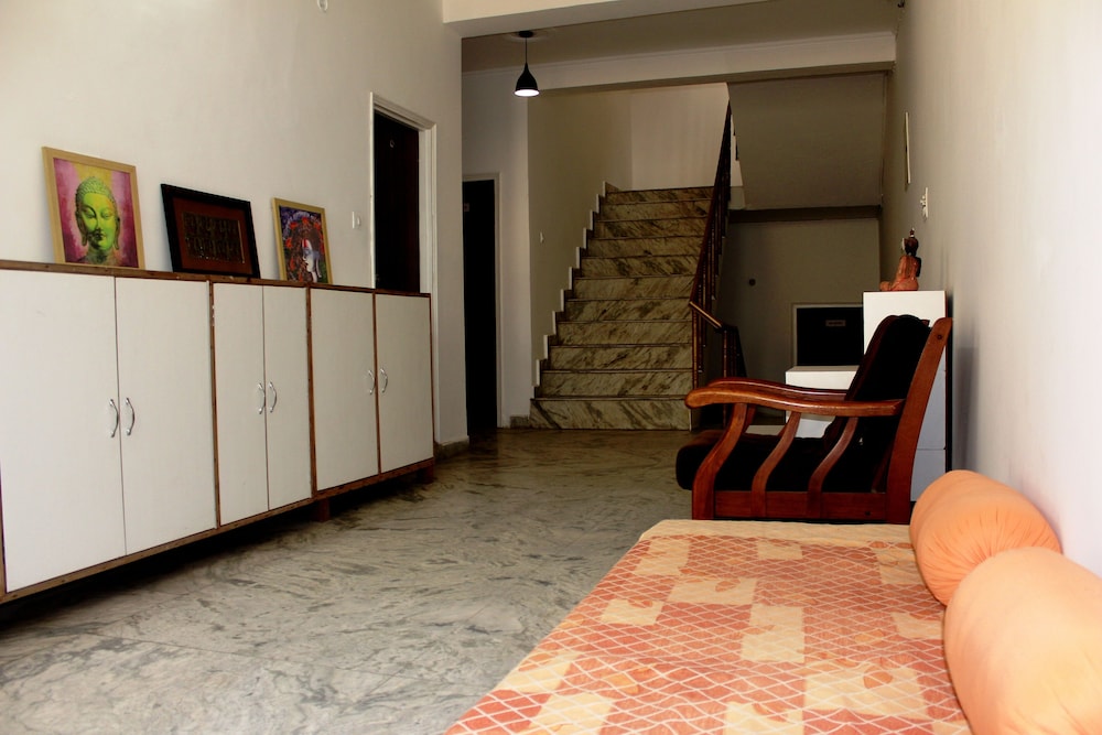 chakrah by hermitage