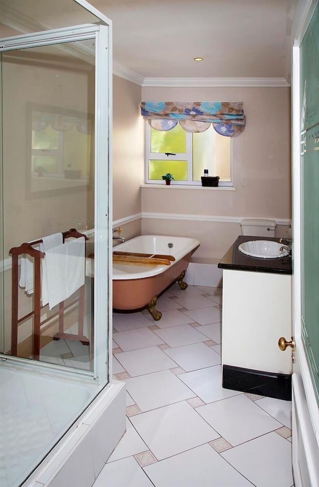 heugh road guest house
