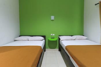hotel warta putra