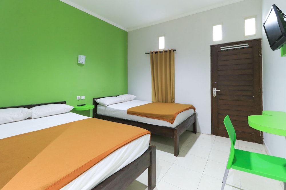 hotel warta putra