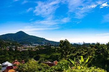 baan chom view kamala