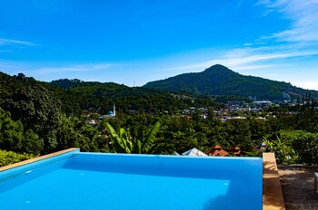 baan chom view kamala