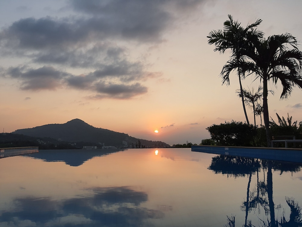 baan chom view kamala