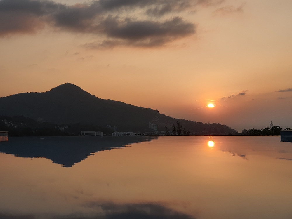 baan chom view kamala