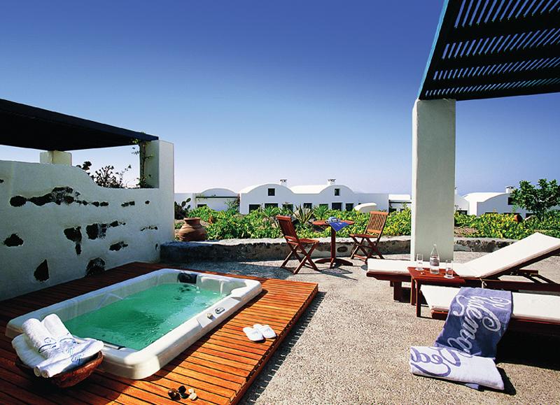 vedema a luxury collection resort santorini