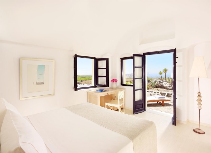 vedema a luxury collection resort santorini