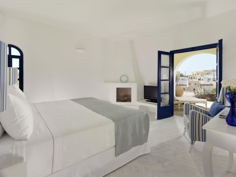 vedema a luxury collection resort santorini