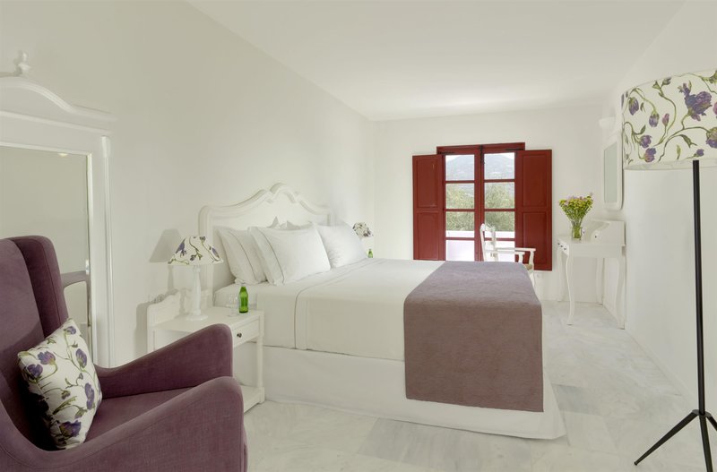 vedema a luxury collection resort santorini