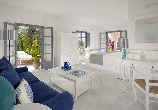vedema a luxury collection resort santorini