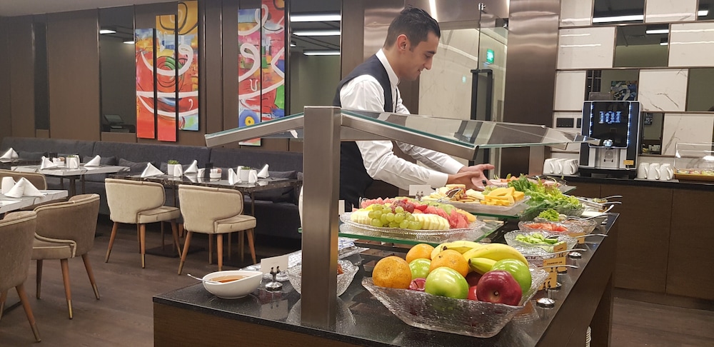 swiss belboutique bneid al gar kuwait