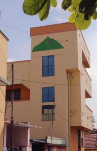 Sathya Guest House,Tiruvannamalai>>Gingee,3 star