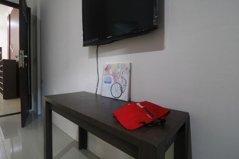 reddoorz jalan krakatau medan