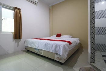 reddoorz jalan krakatau medan