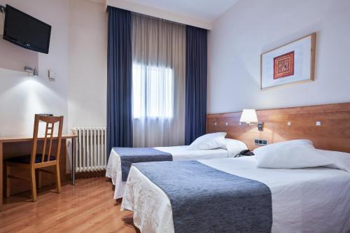 Acta Antibes,Eixample>>Barcelona,2 star
