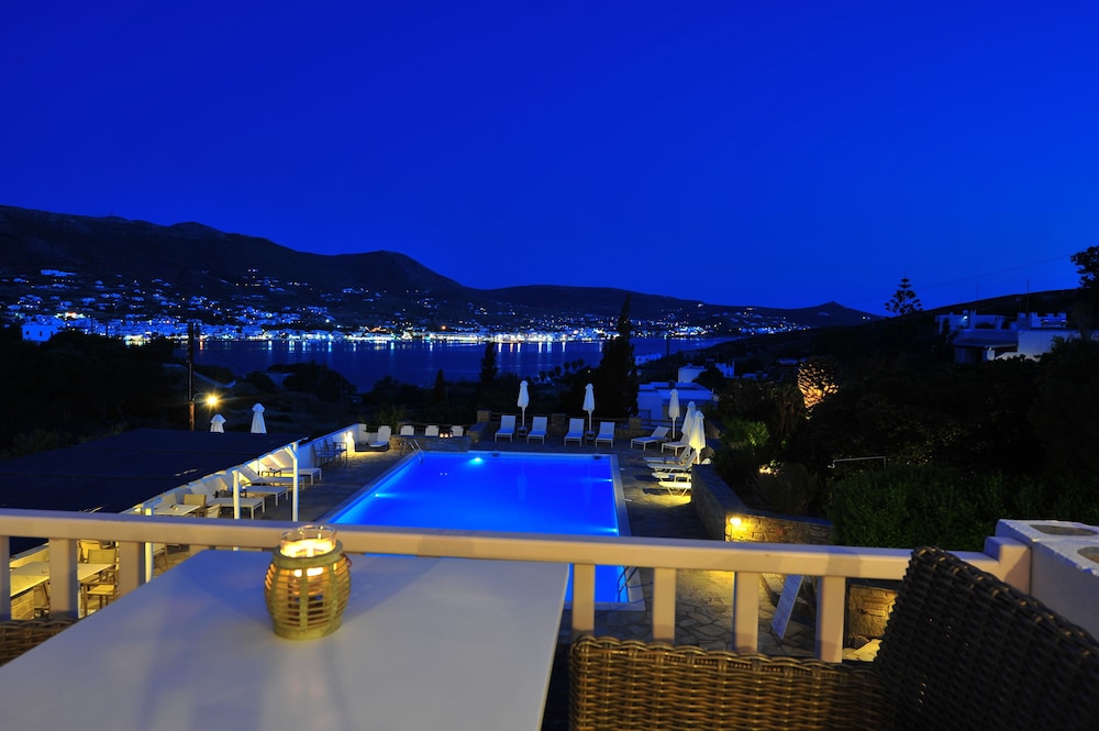 akrotiri hotel