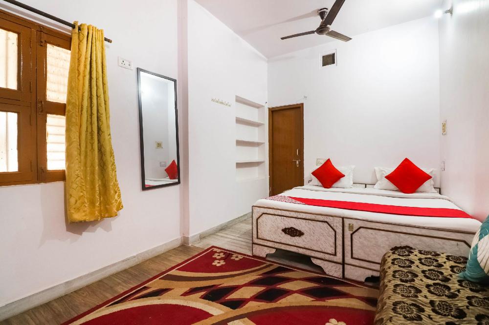 kesher paying guest house