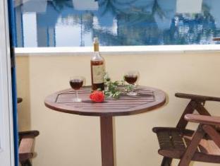 alizea villas and suites