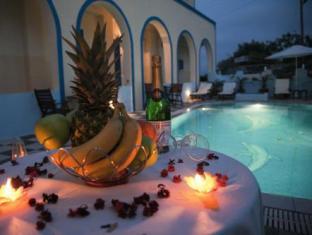 alizea villas and suites