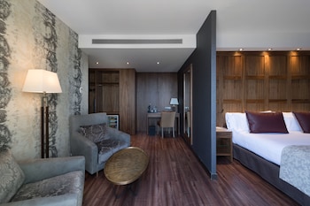 catalonia plaza catalunya