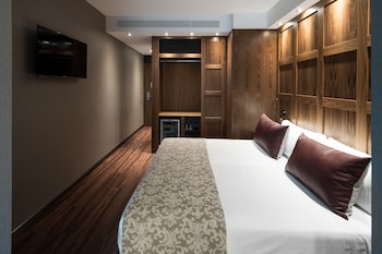 catalonia plaza catalunya