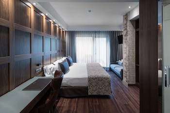 catalonia plaza catalunya