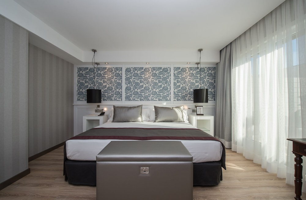 catalonia plaza catalunya