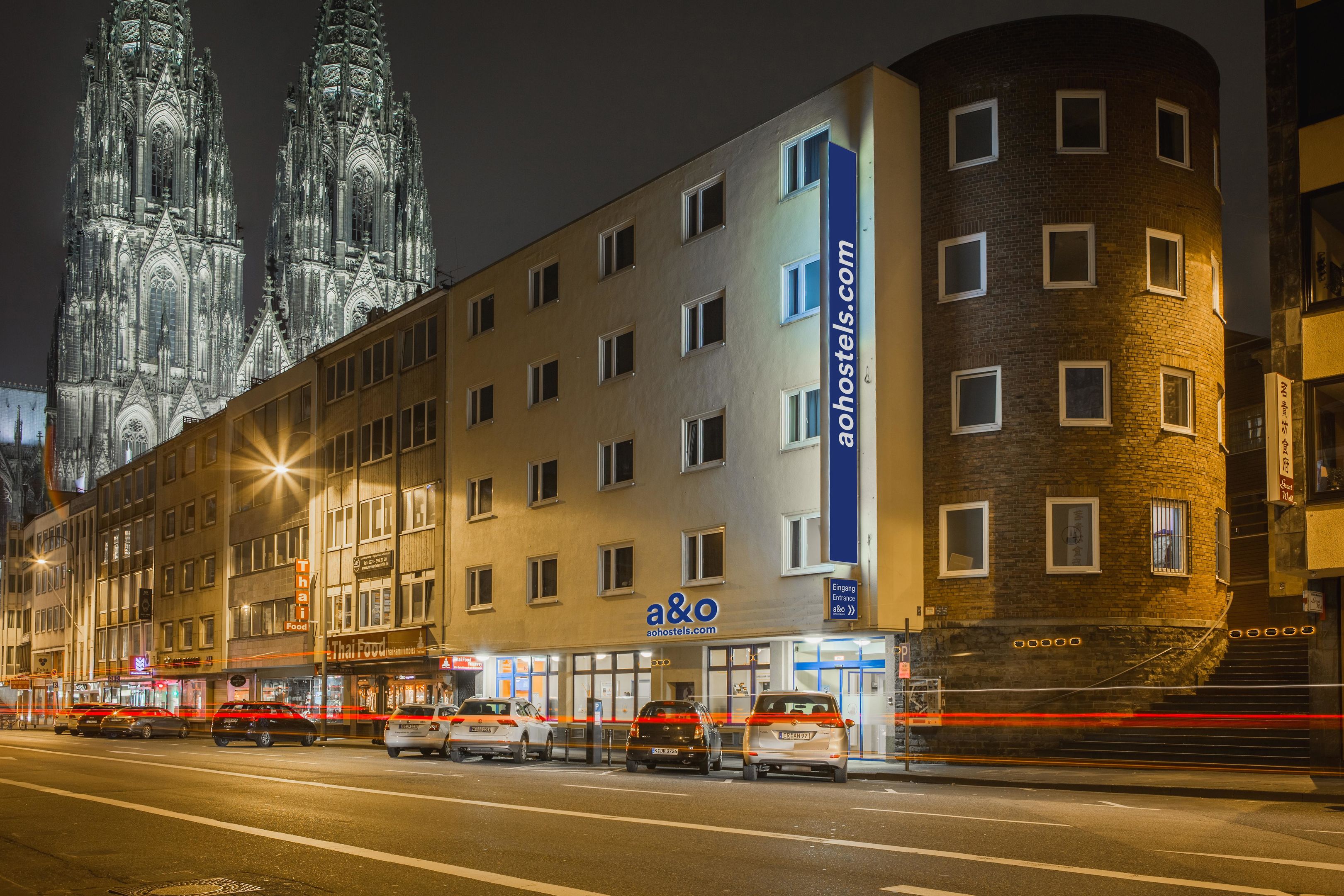 aando koln dom hostel
