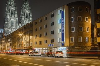 aando koln dom hostel