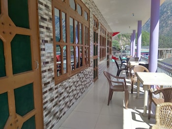 skyward cafe and guest house