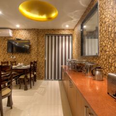 hotel paragon suites