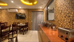 hotel paragon suites