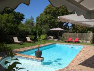 Wild Olive Guest House,Claremont>>Cape Town,4 star