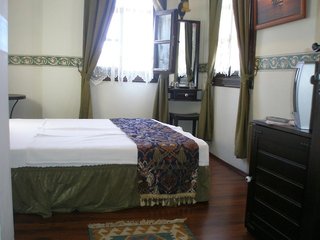 deja vu hotel