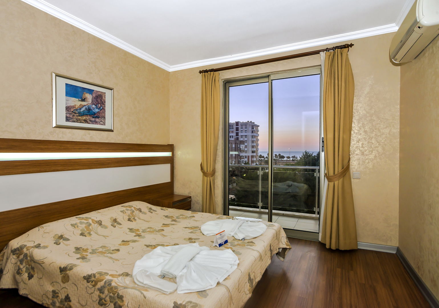 santa marina hotel