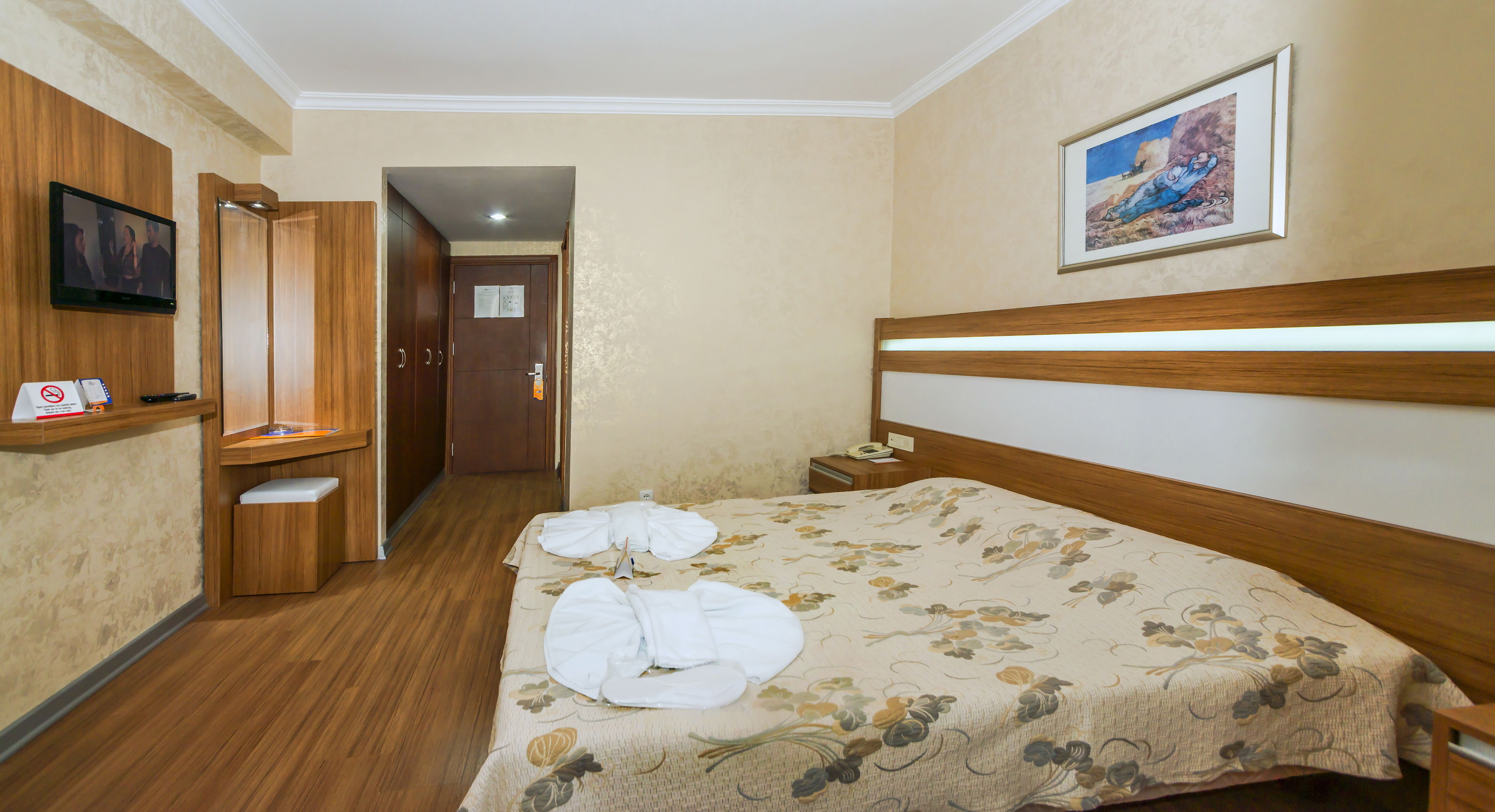 santa marina hotel